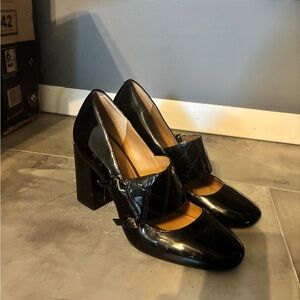 Elegant Black Patent Leather Women's Heels